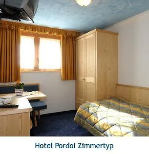 Hotel Pordoi - Fam Furgler アラッバ